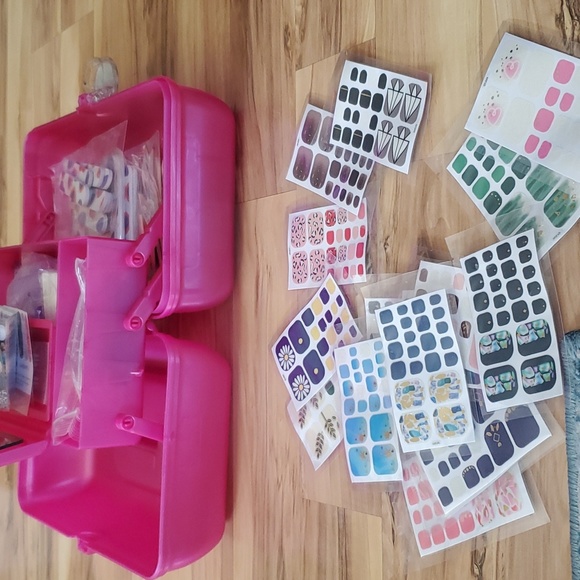 ⭐️ HIGH VALUE⭐️ Jamberry nail bundle - Picture 13 of 16